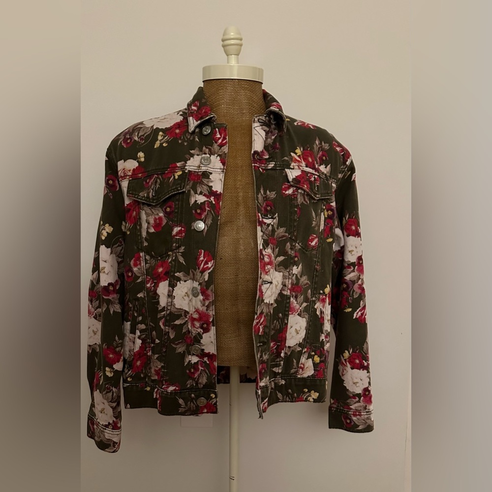 Forever 21 floral jacket medium